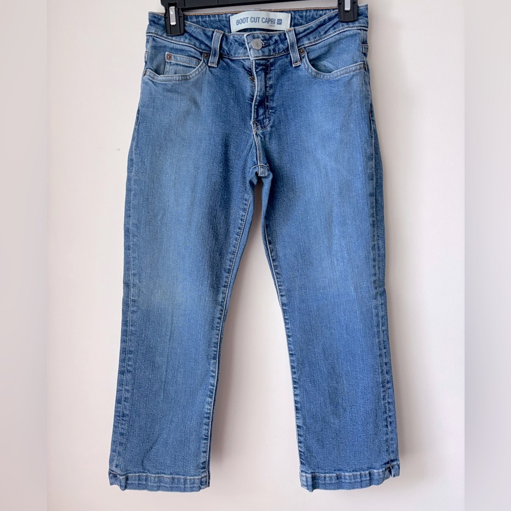 Gap Women’s Bootcut Capri Jean 2 Regular